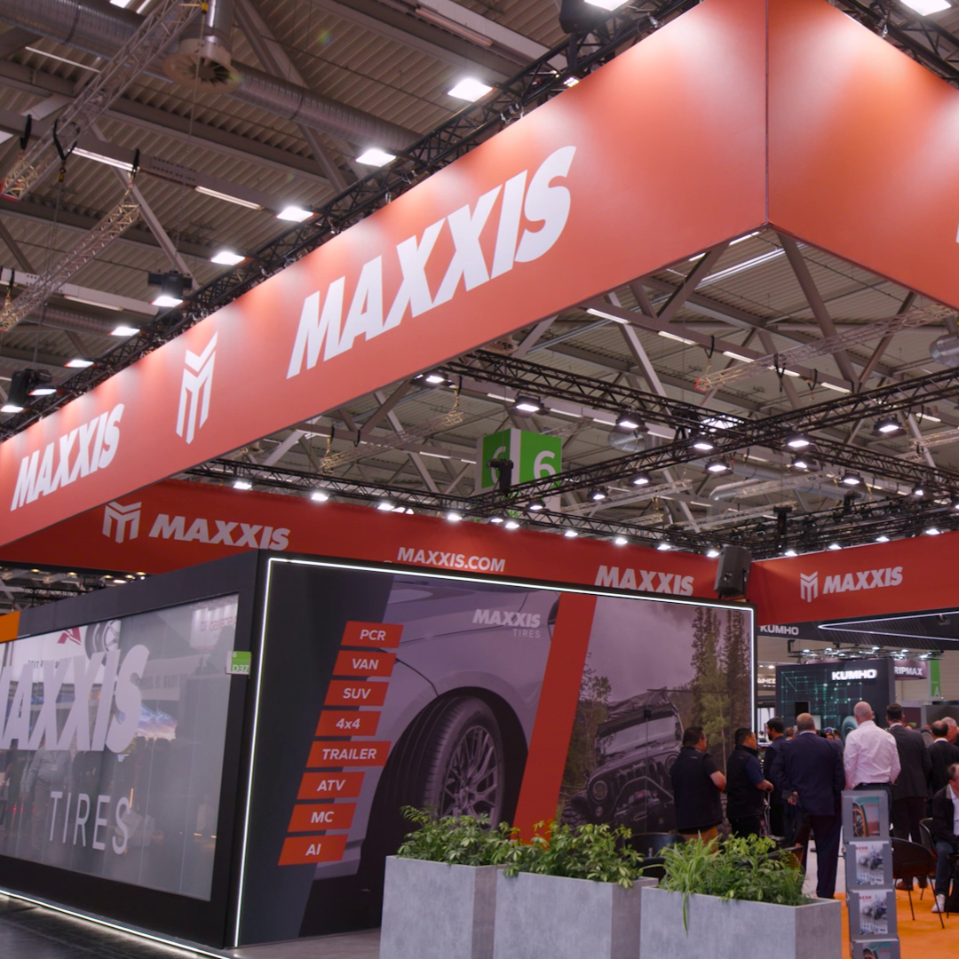 MAXXIS Messestand